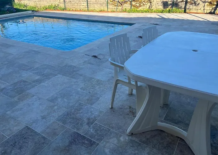 Σπίτι διακοπών Family House Heated Pool